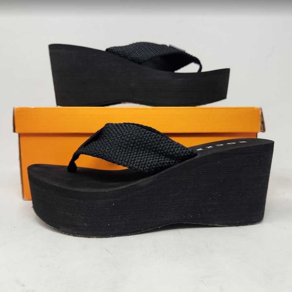 Women's 9 Rocket Dog black Crush platform flip flops sandals
